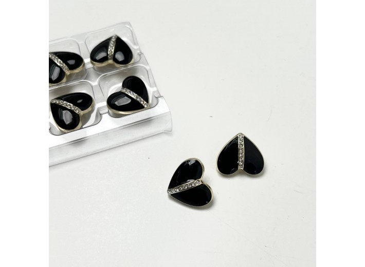 Пуговиц "Черное сердце"